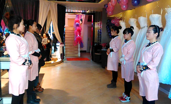 宁夏固原花季传媒APP网站免费进入店实景...