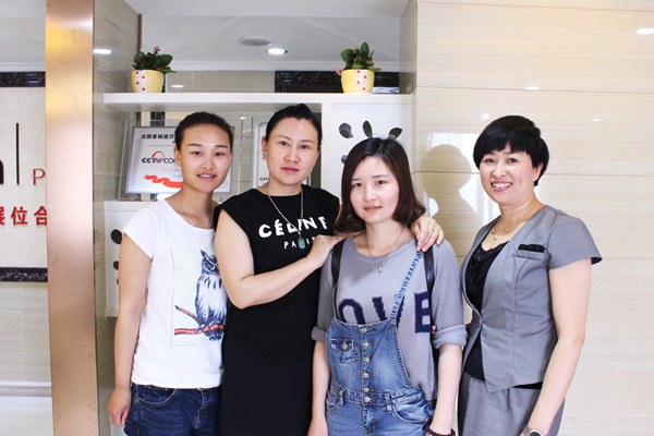 美容院花季黄色片