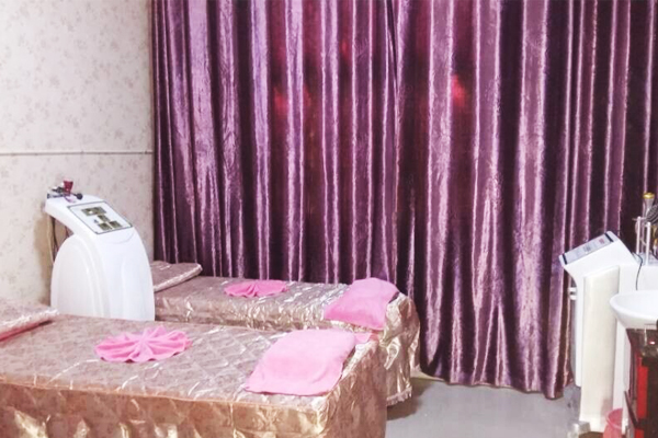 美容院花季黄色片