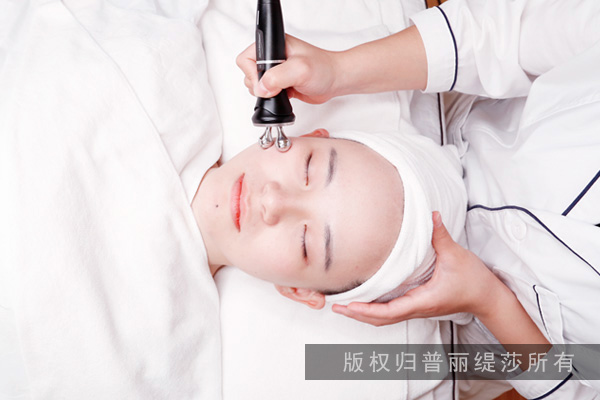 细节是魔鬼，美容院服务需牢记的四要点