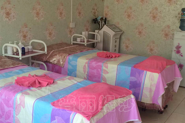 河北曲阳县家庭式美容花季黄色片店揭幕