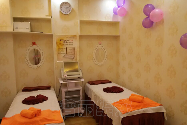 法国花季传媒APP网站免费进入贵阳店美容间