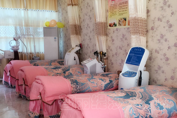 花季传媒APP网站免费进入贵州龙广连锁店美容间