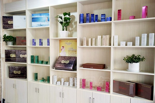 伊姿贝尔徐州连锁店展柜