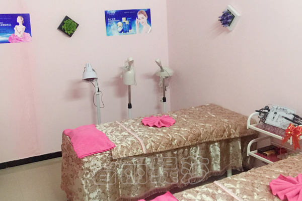 九江花季传媒APP网站免费进入社区型美容院花季黄色片店开业