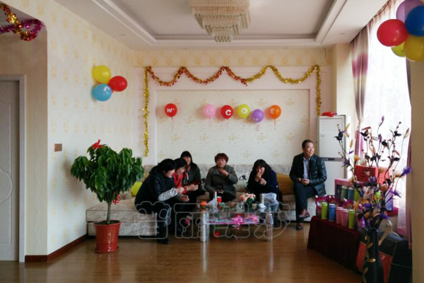 花季传媒APP网站免费进入南通美容院花季黄色片店休息厅