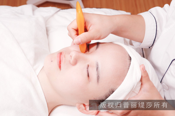 干性肌肤MM一定要看的春季保湿技巧