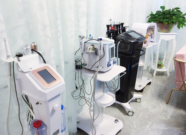 新手开皮肤管理店，如何挑选美容仪器