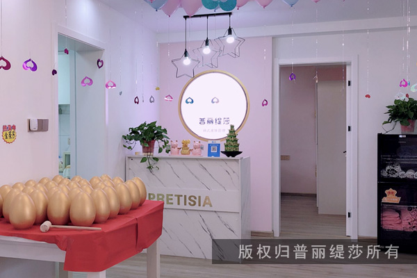 社区开皮肤管理店好，还是临街开好呢？