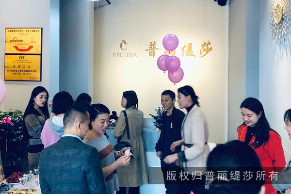 美容院花季黄色片