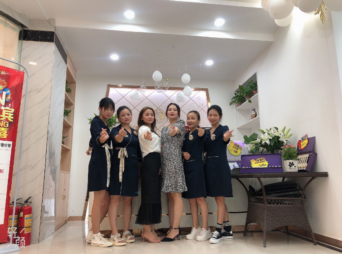 中秋遇国庆双喜临门，美容院如何做好活动策划？