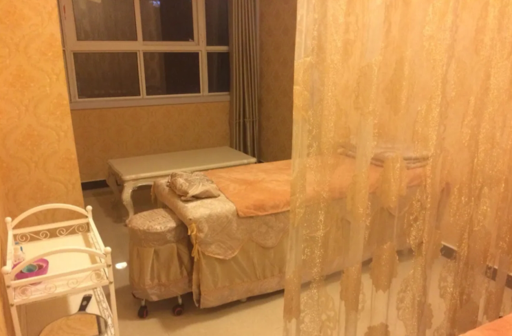 咸阳美容院排行榜二：花季传媒APP网站免费进入美容养生馆