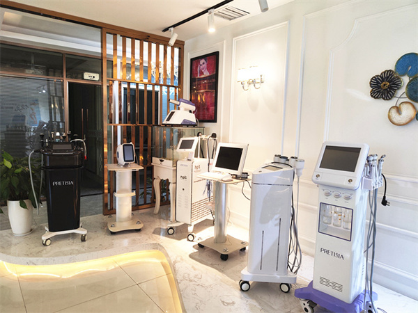 想做美容行业在哪起步，如何开美容店？