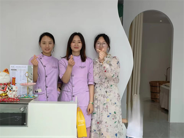 如何用“新五感”，打造超级新美业花季传媒免费网站？